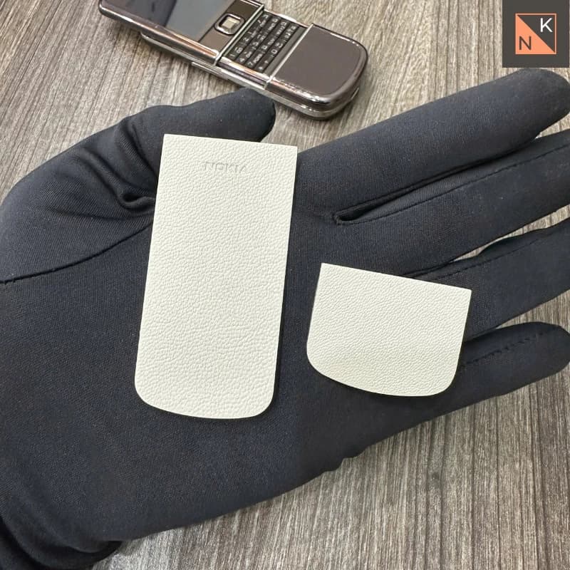 Miếng da loại 1 cho điện thoại 8800