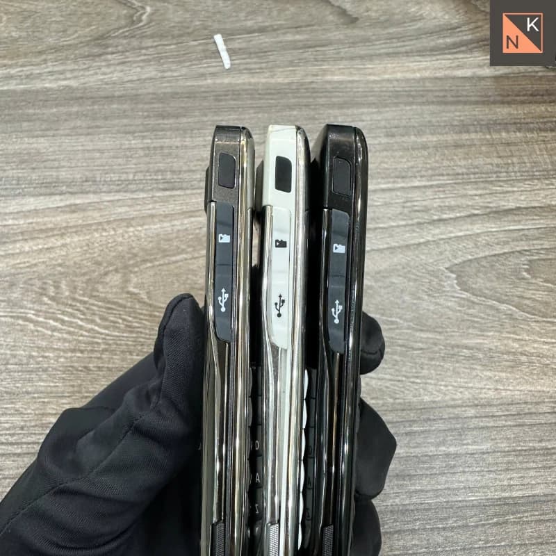 Nút che usb, thẻ nhớ cho điện thoại E71